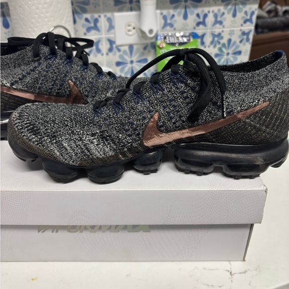 Nike Black and Bronze Athletic Shoes